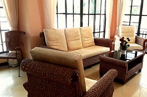 4 Bedroom House & Private Pool Pattaya