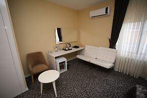 Grand Nora Hotel
