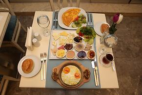 Grand Nora Hotel