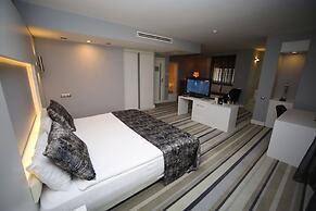Grand Nora Hotel
