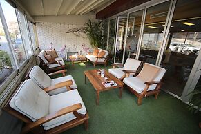 Grand Nora Hotel