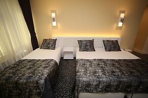 Grand Nora Hotel