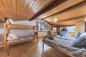 Chalet Bluebell