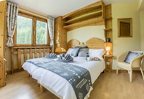 Chalet Bluebell