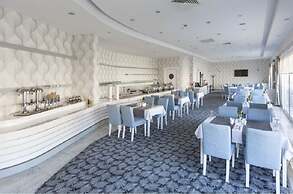 White Line Boutique Hotel