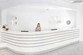 White Line Boutique Hotel