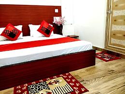 City Hotel