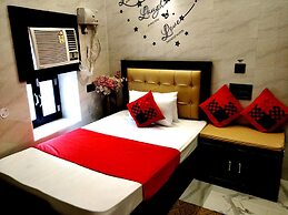 City Hotel