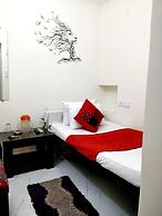 City Hotel