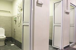 1992 Capsule Hotel - Hostel