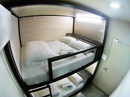1992 Capsule Hotel - Hostel