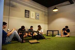 1992 Capsule Hotel - Hostel