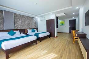 Blue Ocean Beachside Hotel Danang