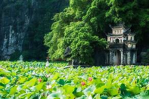Tam Coc Lakeside Homestay