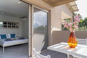 Core Luxury Suites