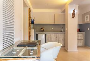 Core Luxury Suites