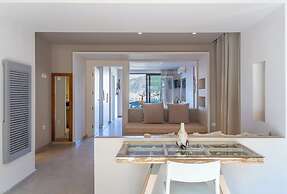 Core Luxury Suites