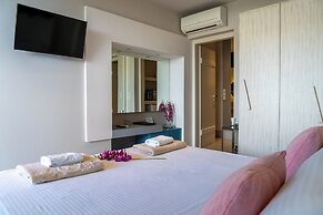 Core Luxury Suites