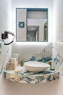 Core Luxury Suites