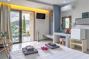 Core Luxury Suites