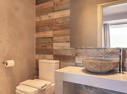 Core Luxury Suites