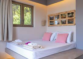 Core Luxury Suites