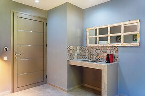 Core Luxury Suites