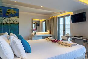 Core Luxury Suites