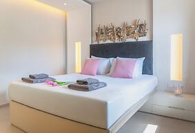 Core Luxury Suites
