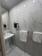 Maison Tritone