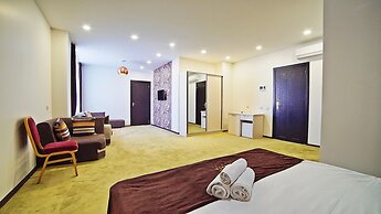 Mardi Plaza Hotel