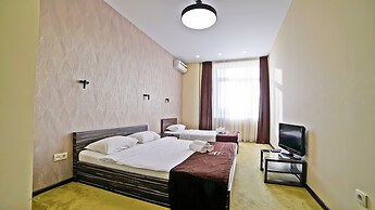 Mardi Plaza Hotel