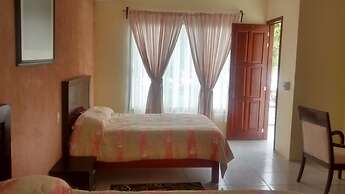 Hotel Garza Canela