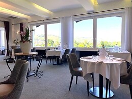 Logis Hôtel Le Bellevue