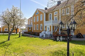 Mjällbyhus Pensionat & Stugby