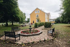 Mjällbyhus Pensionat & Stugby