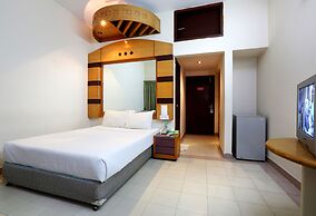 Uni Resort