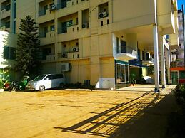 Uni Resort