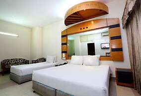 Uni Resort