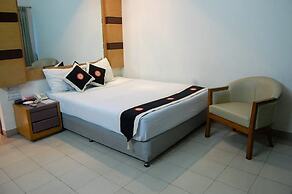Uni Resort