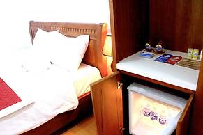 Phan Van Hotel