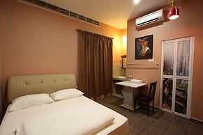 Shamrock Guest House II