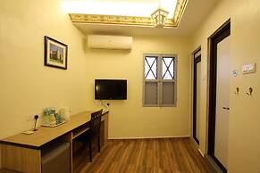 Shamrock Guest House II