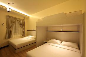 Shamrock Guest House II