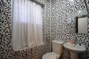 Shamrock Guest House II