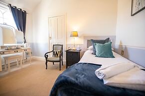 Woodlands Hotel