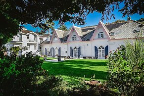 Woodlands Hotel