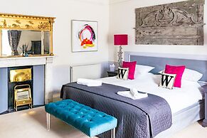 Woodlands Hotel