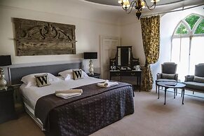 Woodlands Hotel