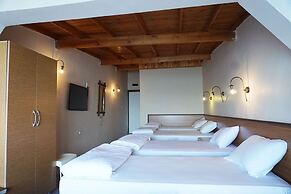 Aqua Boss Hotel